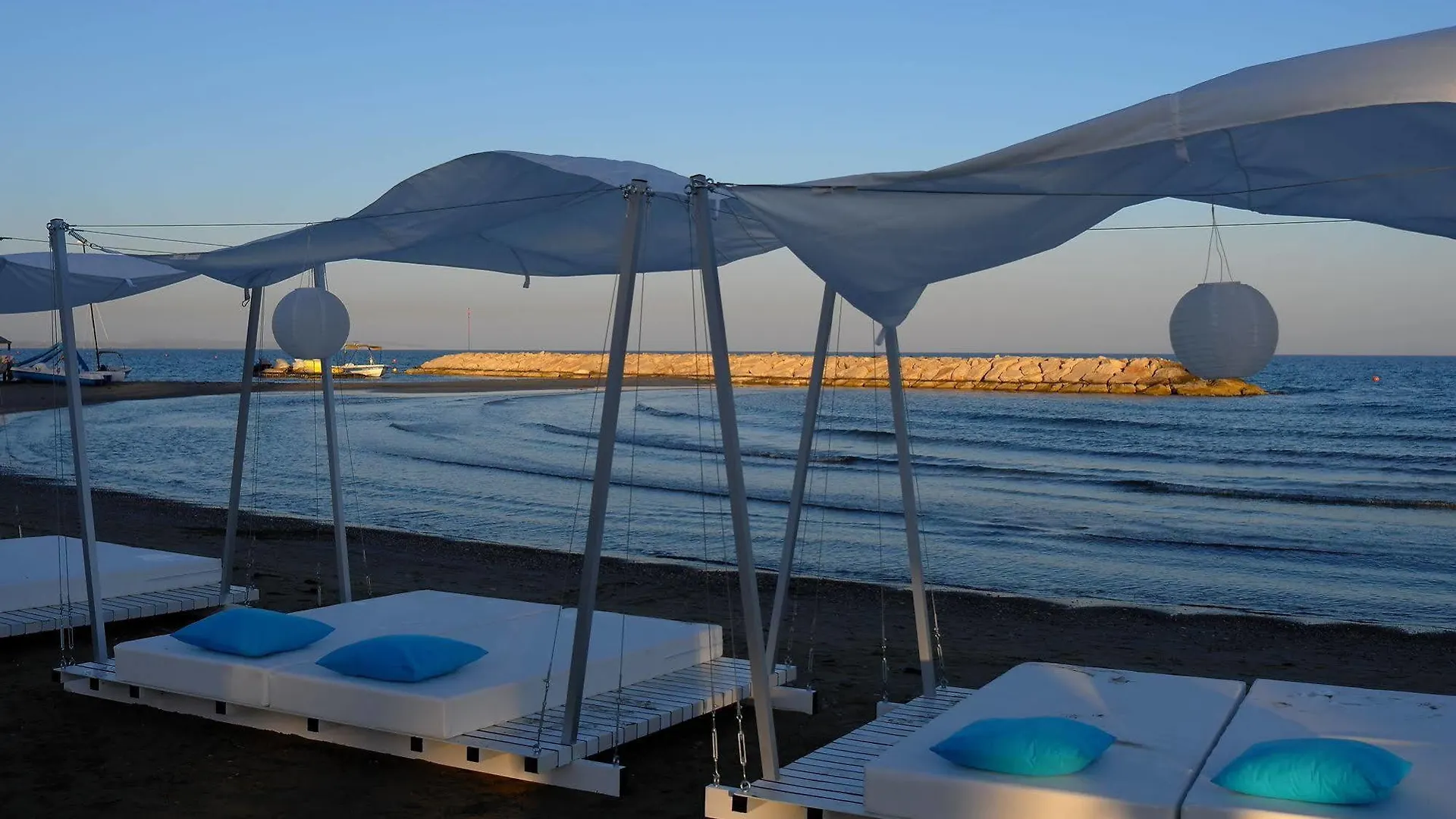 Sandy Beach Hotel & Spa - Ex Sentido Lárnaka