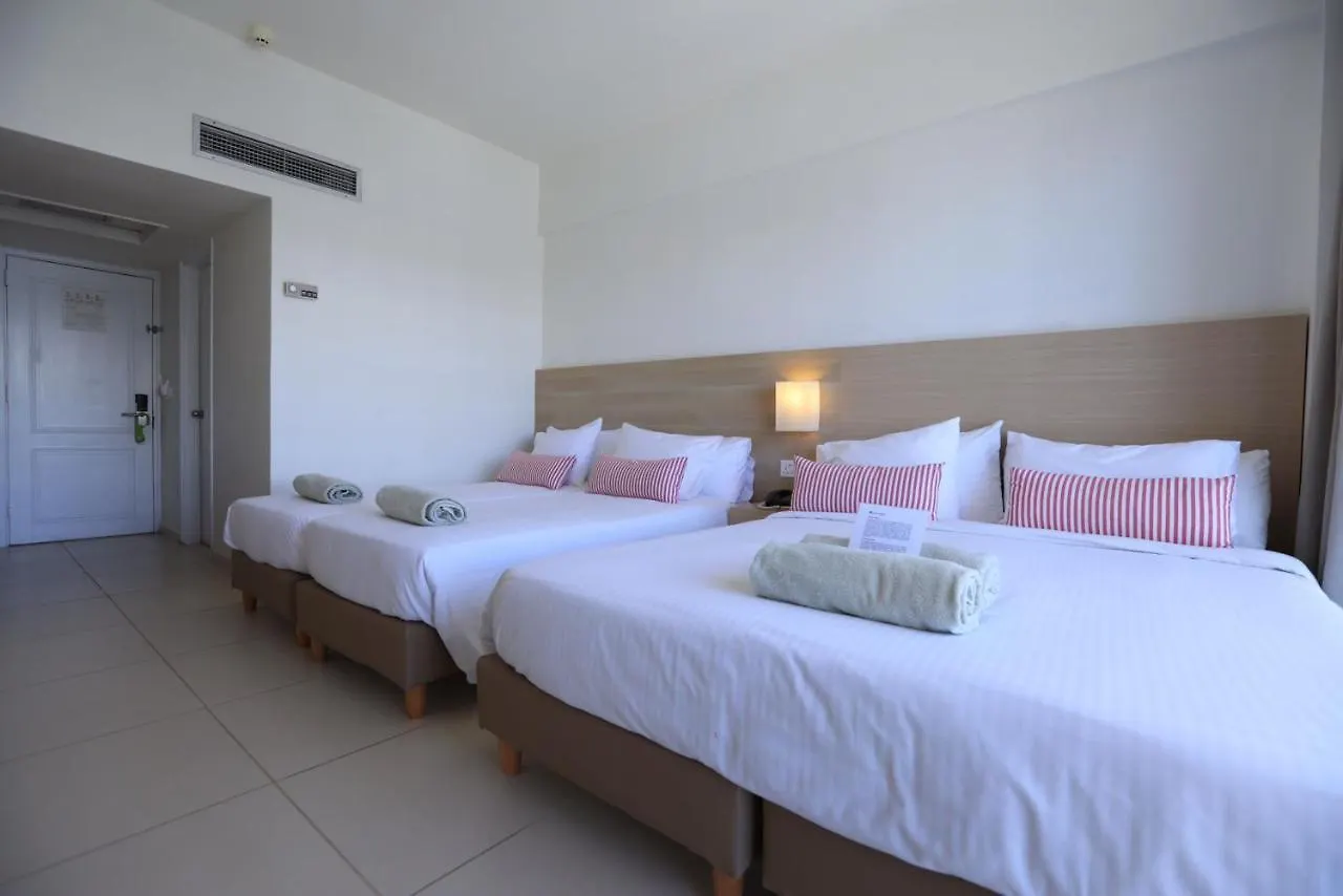 Sandy Beach Hotel & Spa - Ex Sentido 라르나카