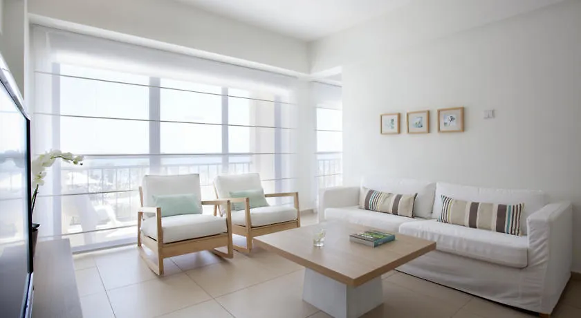 Sandy Beach Hotel & Spa - Ex Sentido 라르나카